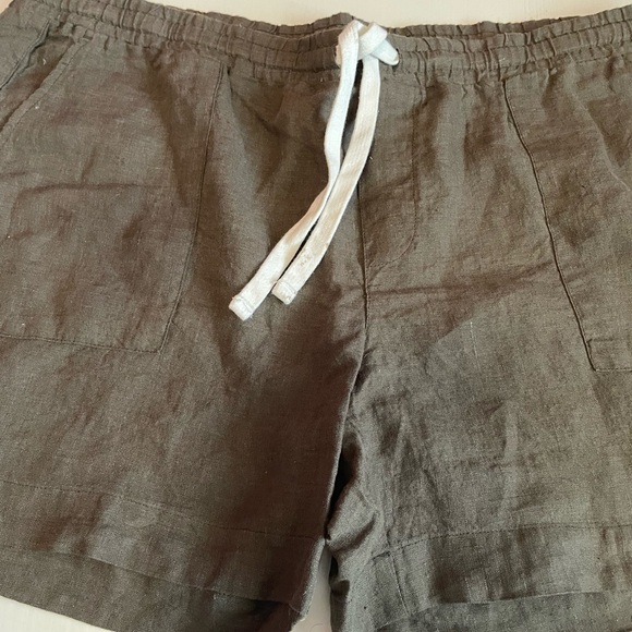 Assorted Chambray/ linen shorts - Picture 5 of 6